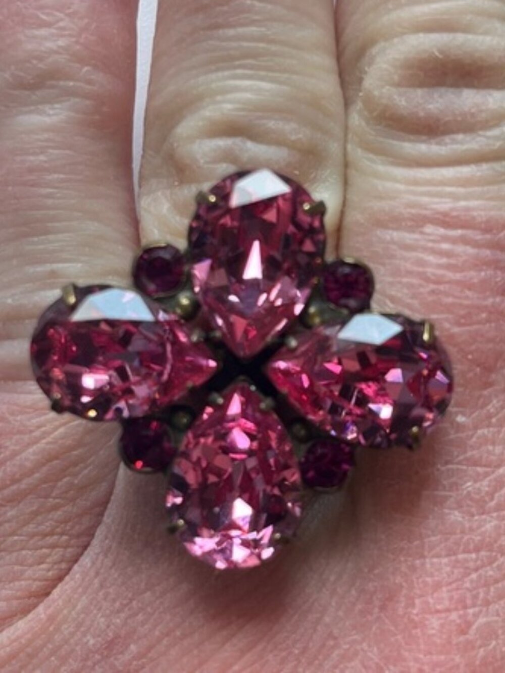 Sorrelli Fuchsia Crystal Ring
